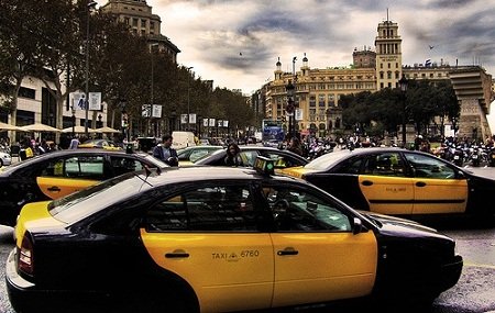 Такси в Барселоне.jpg